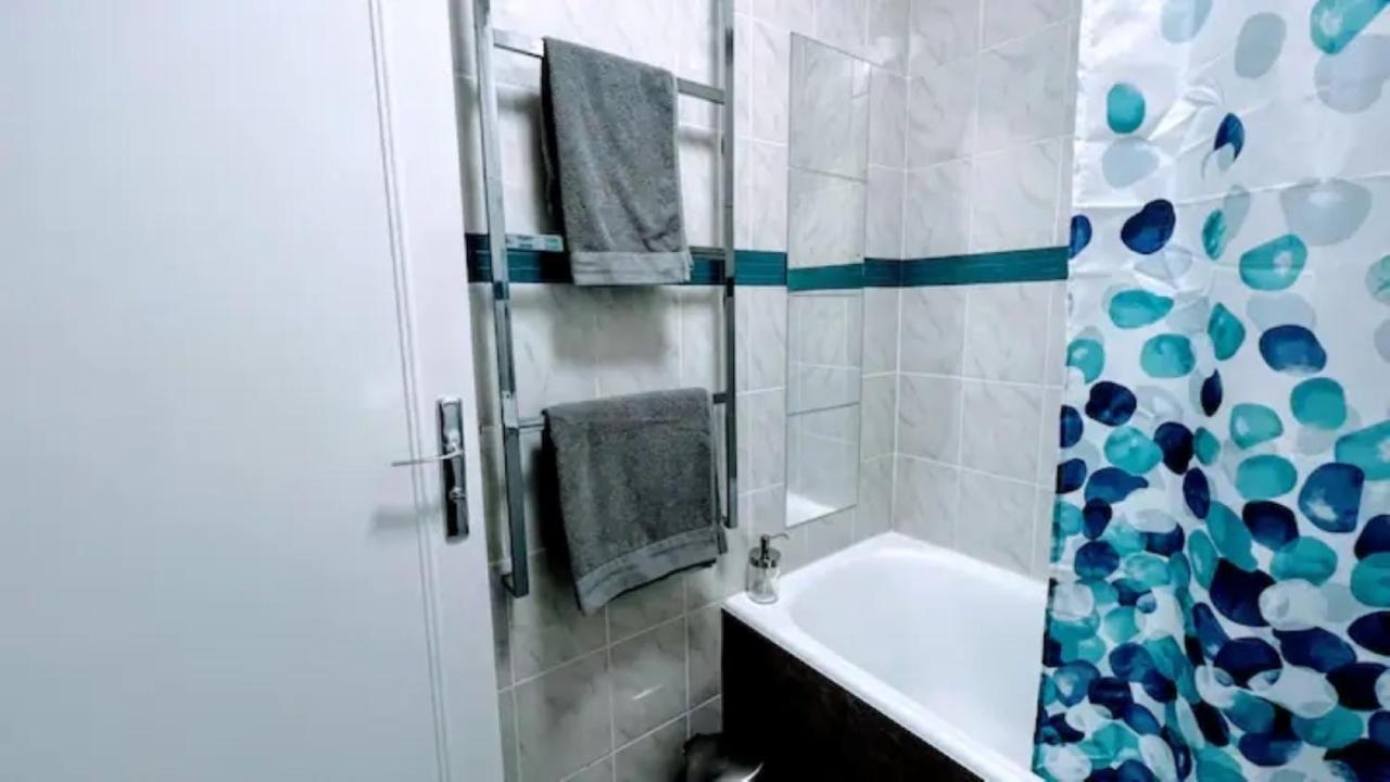 Appartement Chic Proche De Paris, Parking Inclus Сен-Мор-де-Фоссе Экстерьер фото